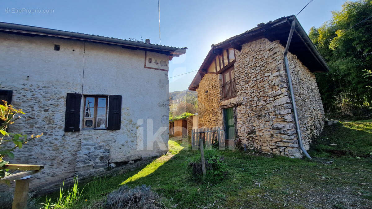 Maison à ROCHECHINARD