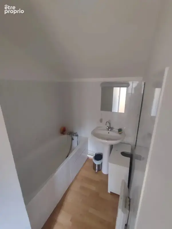 Maison 8 pièces 156 m² + cour - photo 5