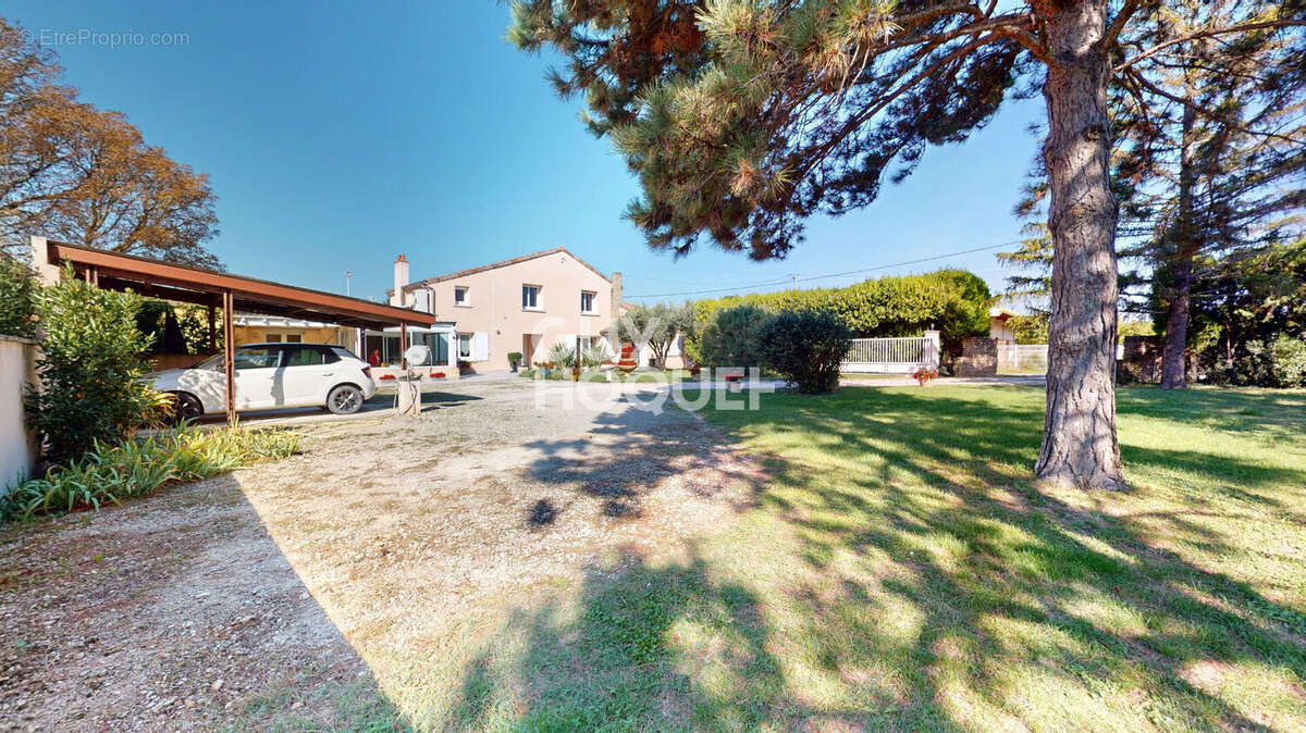 Maison à ETOILE-SUR-RHONE