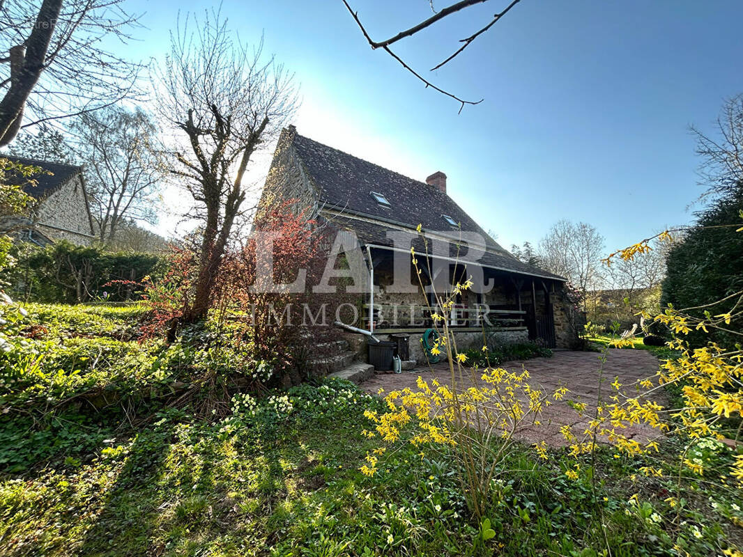 Maison à LA LANDE-DE-GOULT