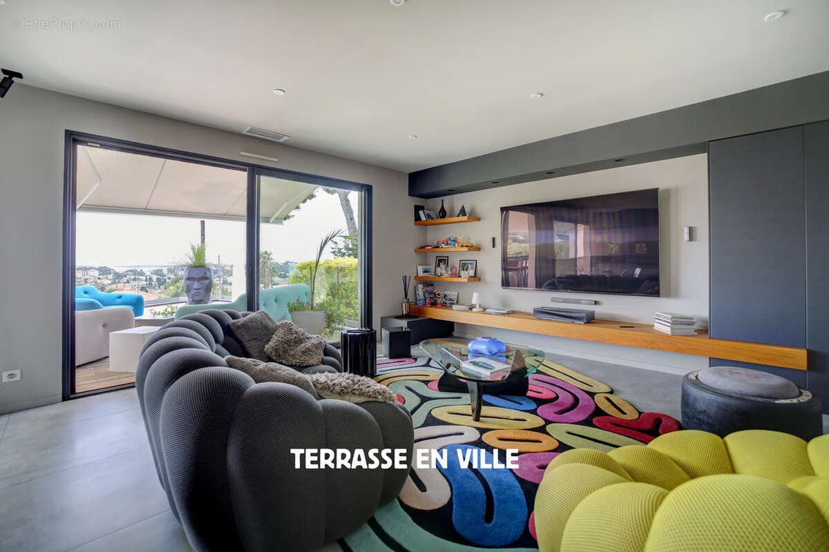 Appartement à SANARY-SUR-MER