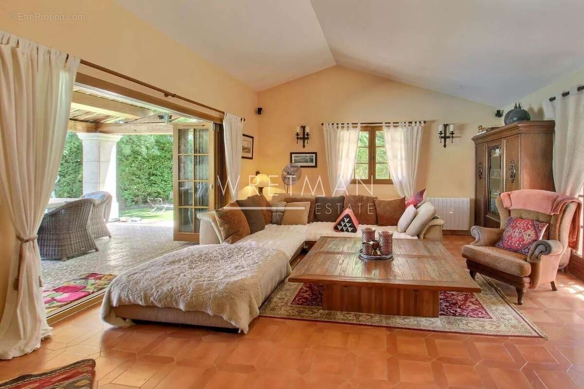 Maison à FAYENCE