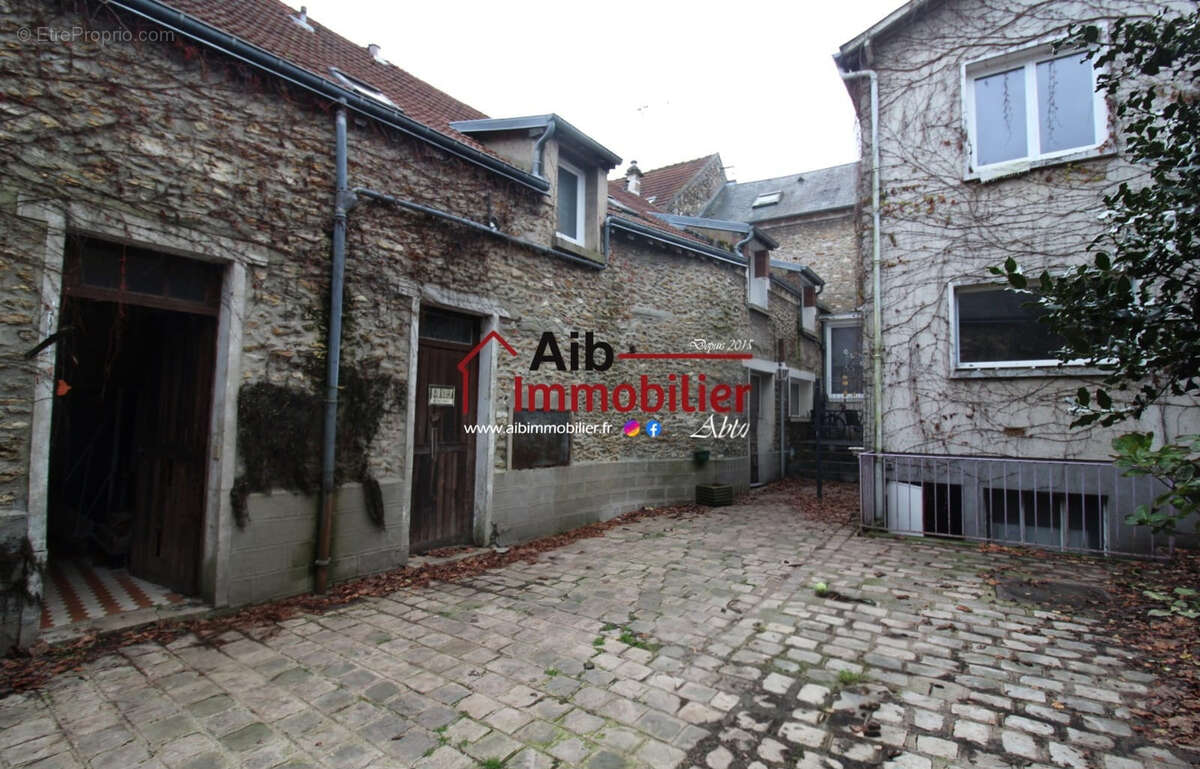 Maison à ABLIS