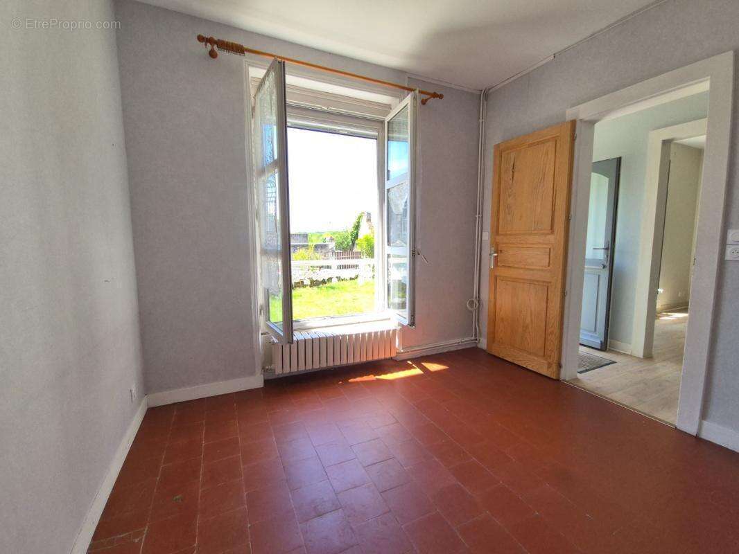 Maison à MONTRESOR