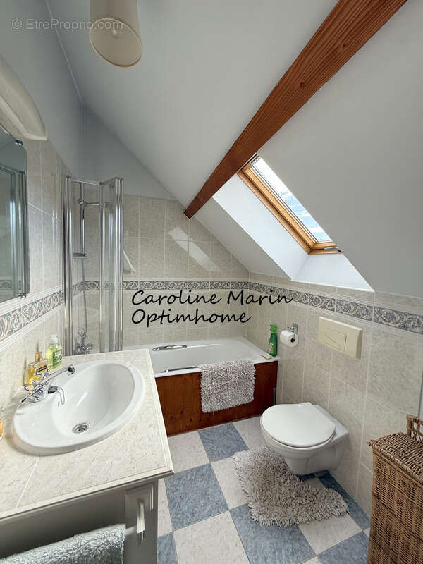 Maison à CHAMPFREMONT