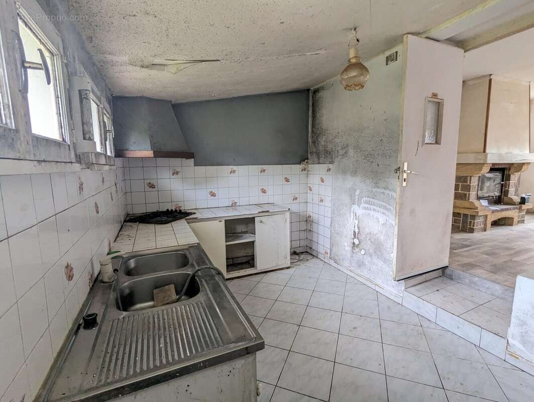 cuisine - Maison à CARENTAN
