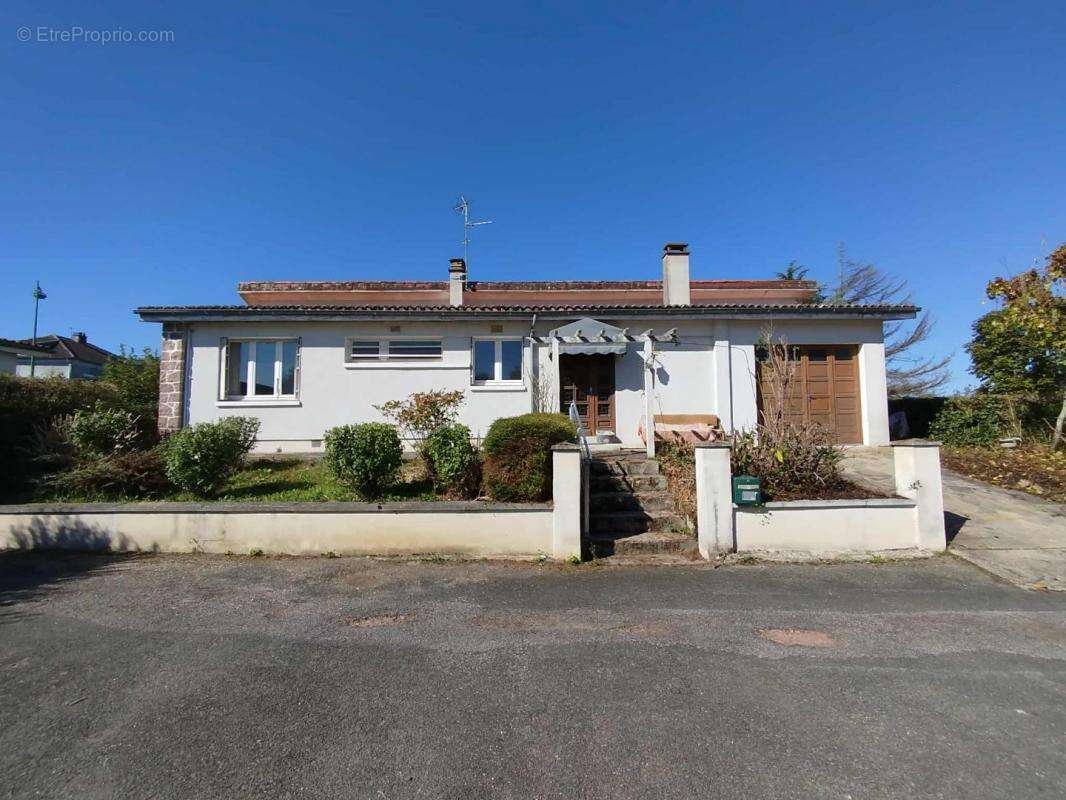 Maison à BOSMIE-L&#039;AIGUILLE