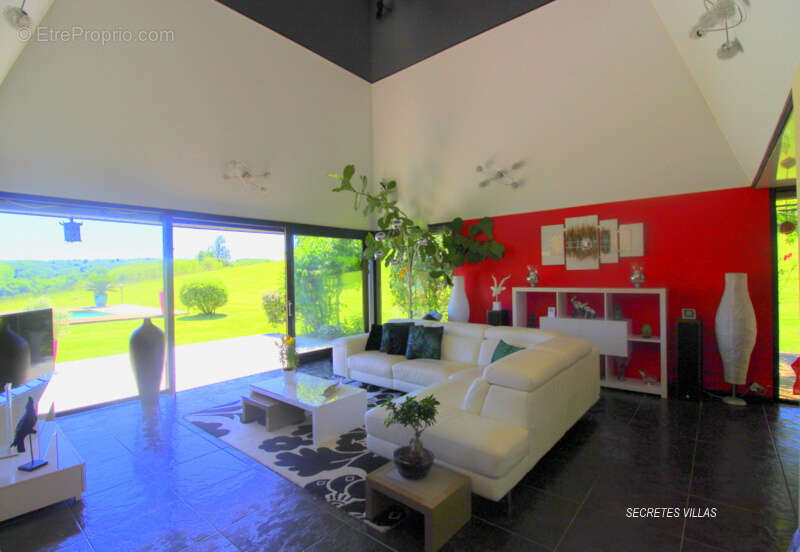 Maison à SALLEBOEUF