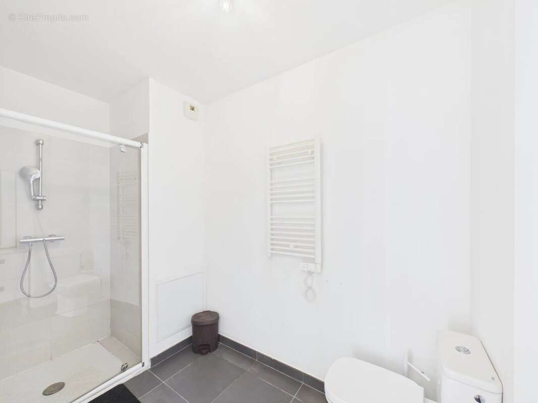 A vendre 2 pieces antibes avec garage - photo 9
