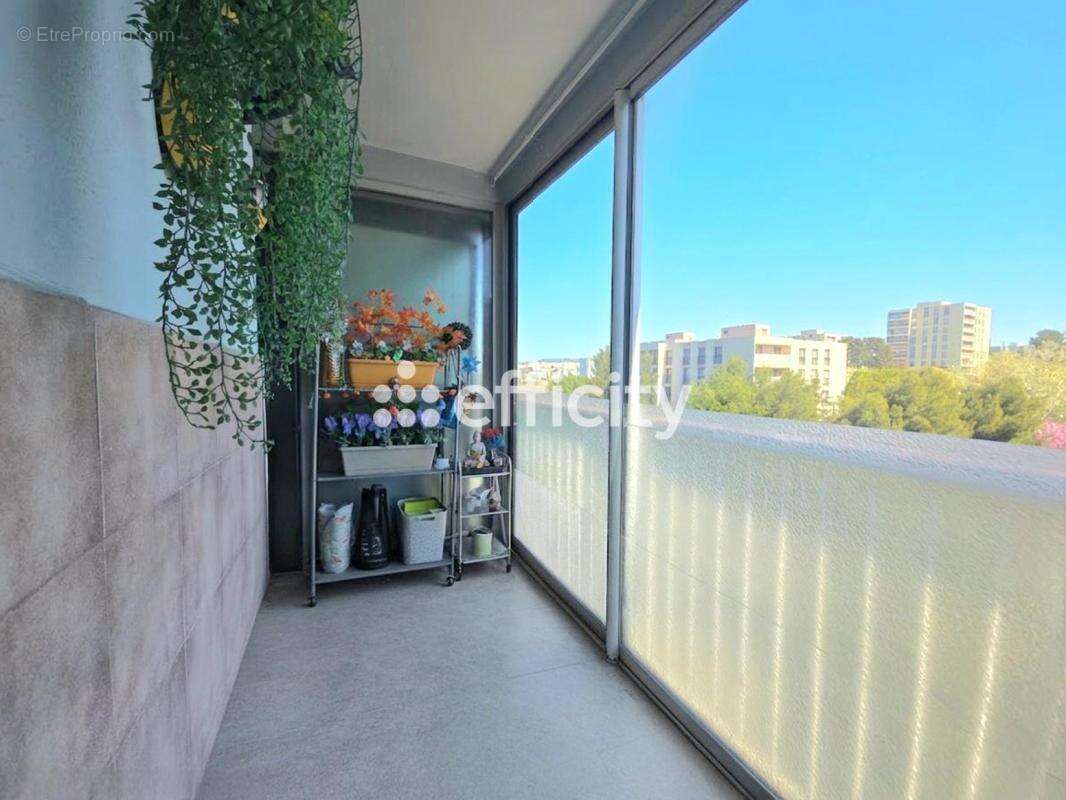Appartement à MARSEILLE-10E