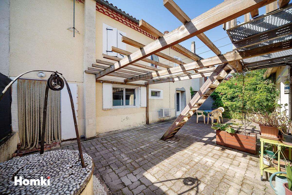 Maison/Villa T5 de 120 m2 à Laboutarie 81120 - photo 2