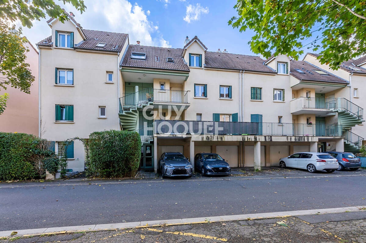 Appartement à EMERAINVILLE