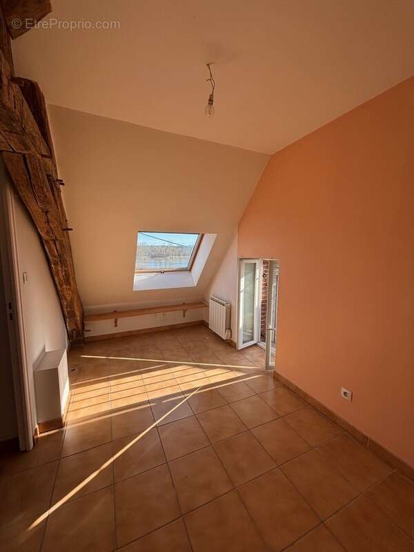 Appartement à JOUET-SUR-L'AUBOIS