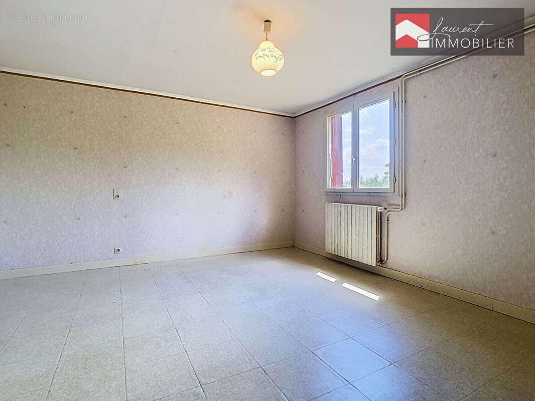 A VENDRE: Maison familiale avec hangar à BRIENNE - photo 14