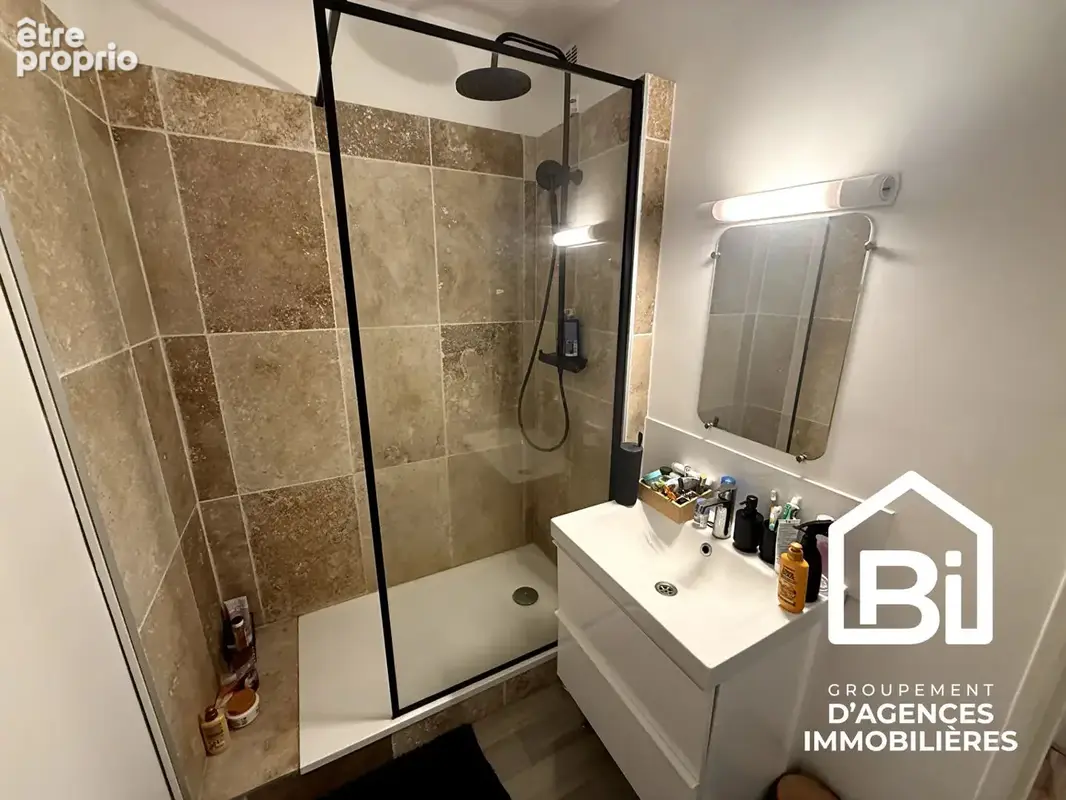 Appartement t2 - dernier étage - proche des transports - photo 3