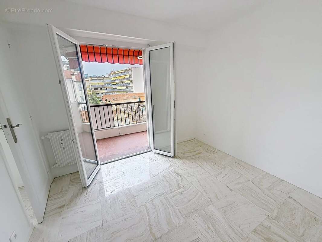 2P refait Neuf Quartier Anglais Terrasse - photo 9