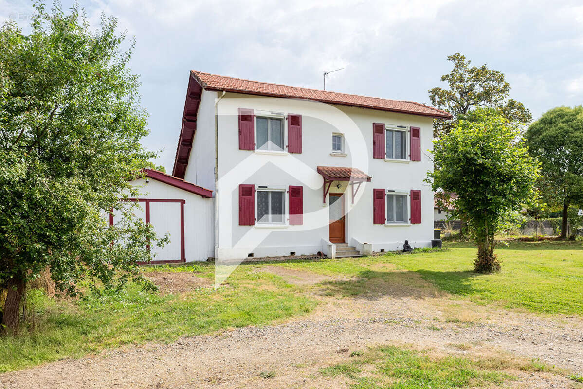 Maison à AIRE-SUR-L'ADOUR