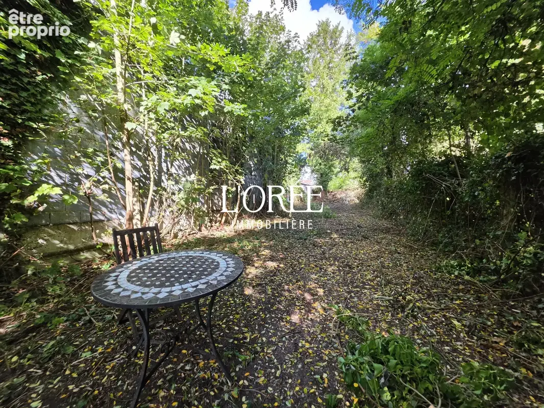 Maison de ville style bourgeoise renovee - 105 m2 - 3 chambres - terrasse - jardin - photo 13