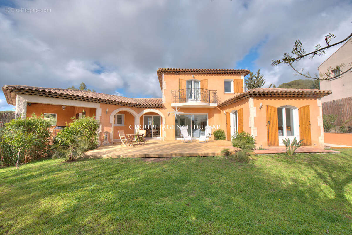 Maison à SAINT-RAPHAEL