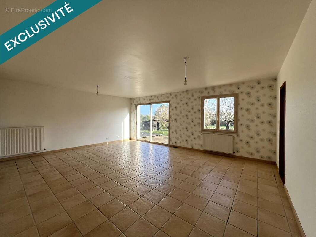 Photo 5 - Maison à DANGE-SAINT-ROMAIN