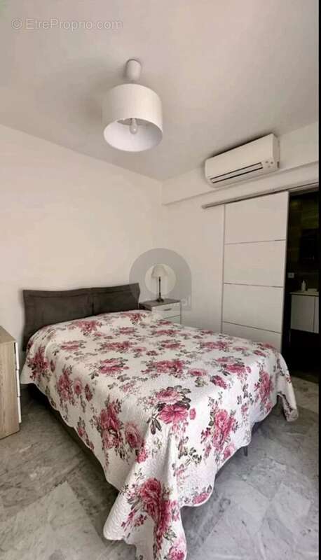 Appartement à ROQUEBRUNE-CAP-MARTIN