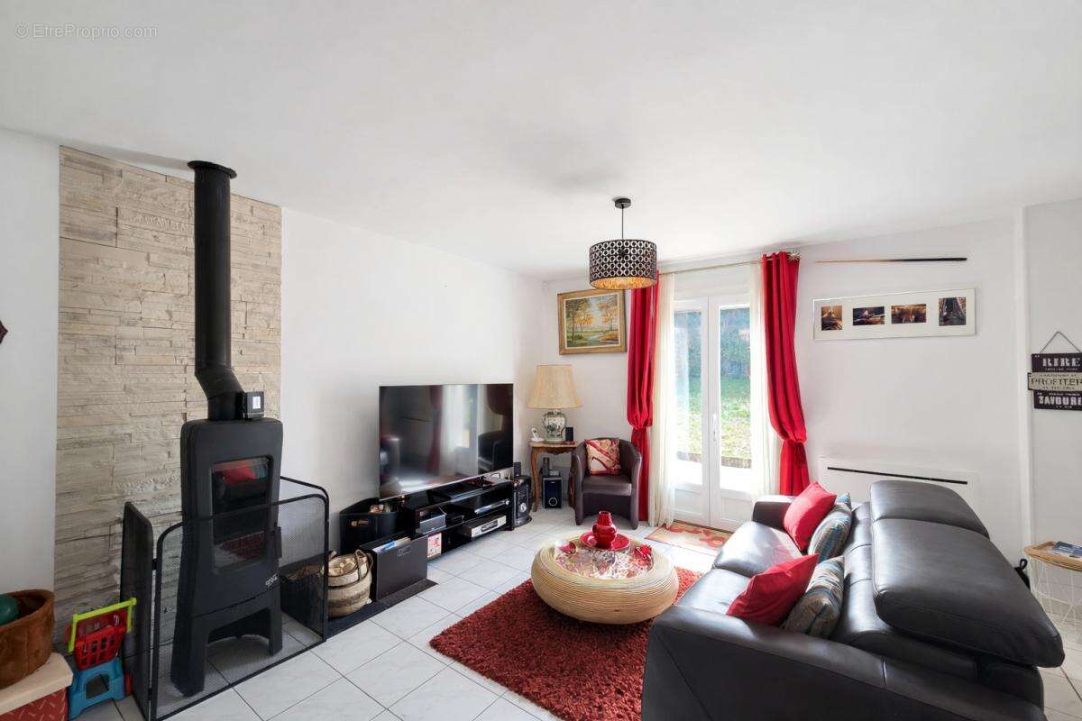 Maison à ECQUEVILLY