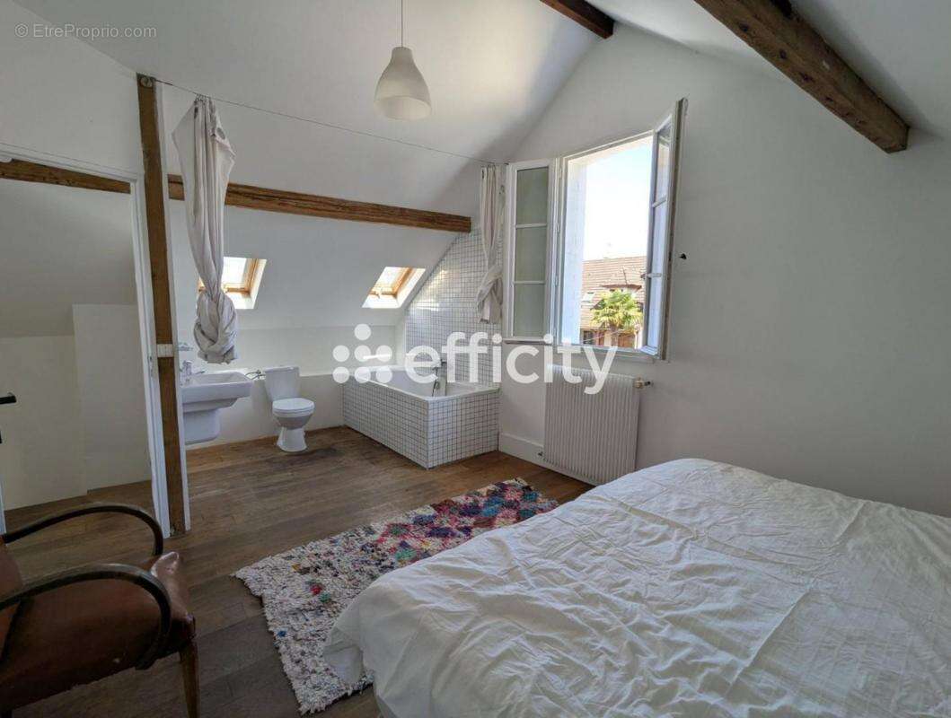 Maison à CHAMPIGNY-SUR-MARNE