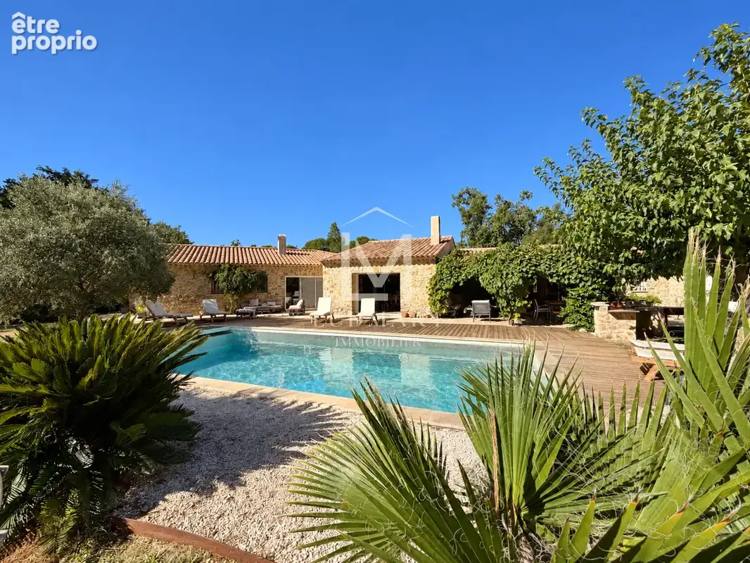 Propriété provençale de caractère avec 5 suites, maison d’amis et piscine à Lorgues - photo 4