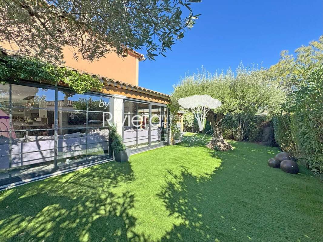 Maison à LA CROIX-VALMER