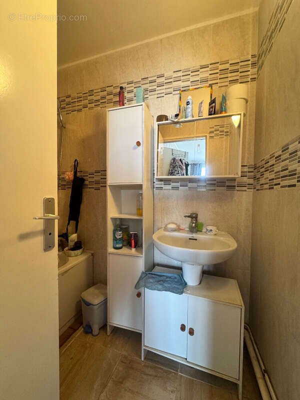 Appartement à SAINT-JEAN-DE-BRAYE