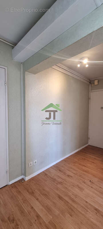 À vendre à Châteaudun (28) : appartement avec 2 chambres - photo 5