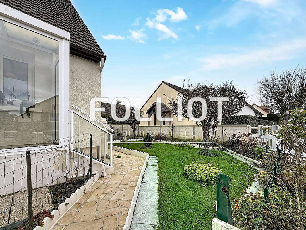 Maison à OUISTREHAM