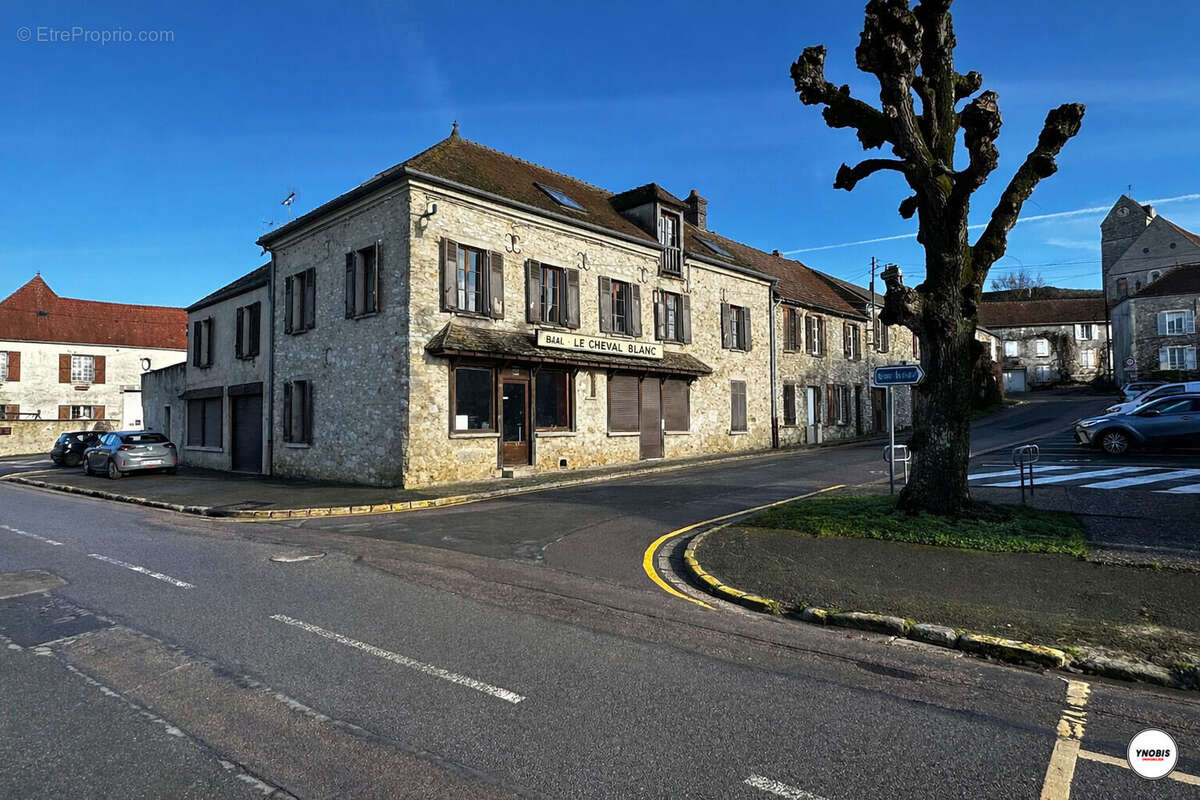 Appartement à JUMEAUVILLE