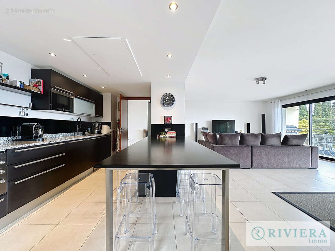 Maison à MANDELIEU-LA-NAPOULE