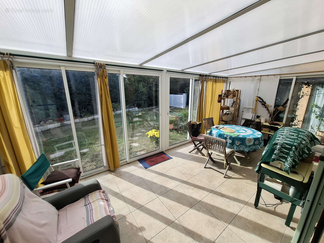 Maison à FONTVIEILLE