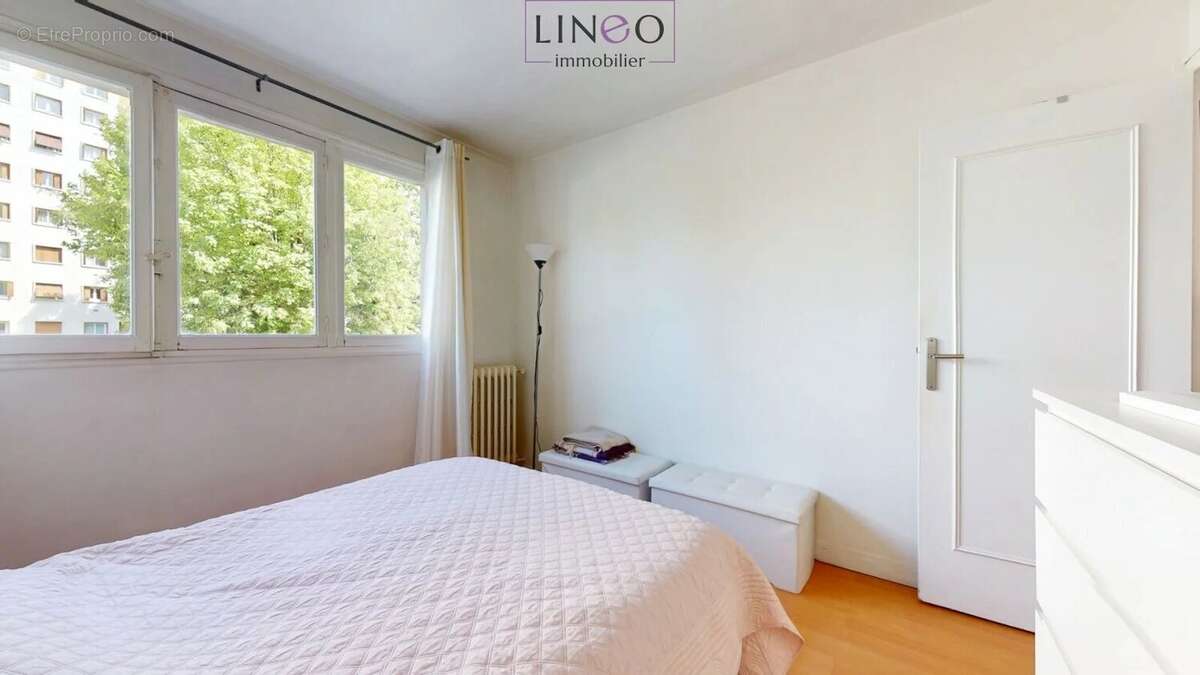 Appartement à THIAIS