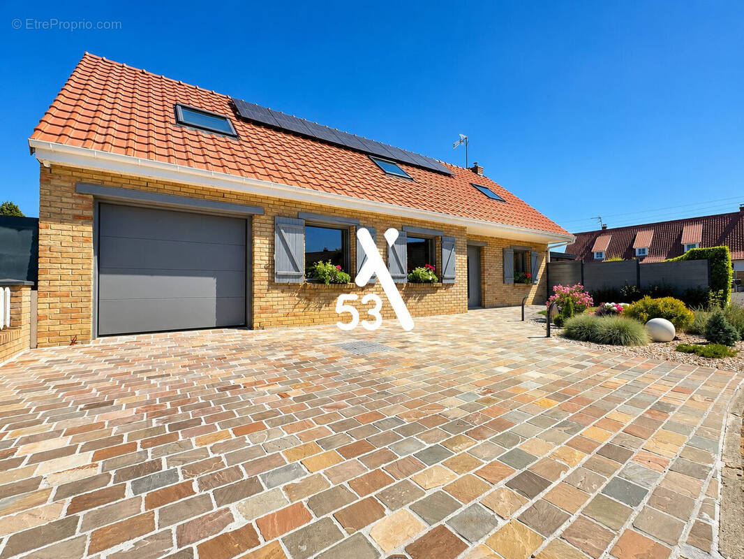 Maison 155 m² à Arques  - photo 1