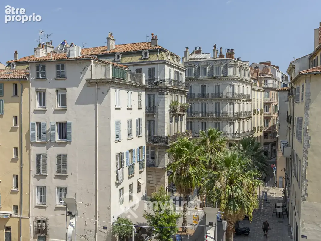 Sur le port de Toulon - photo 17