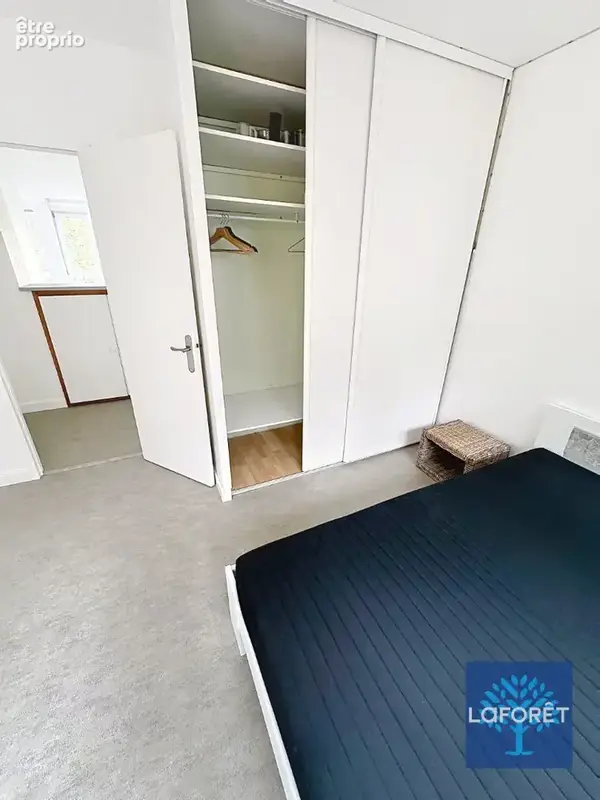 NANCY   Quartier Fac de Lettres Bel Appartement de 3 pièces lumineux et  meublé de  65 m2 2 Chambres  Vue dégagée GARAGE fermé e - photo 8