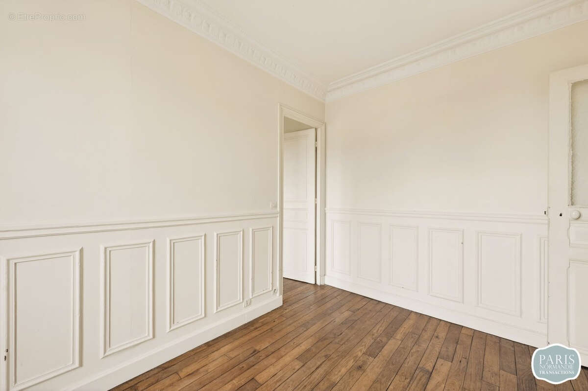 Appartement à PARIS-15E