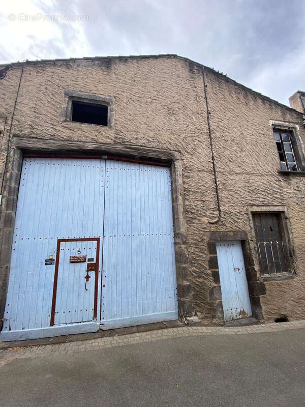 Maison à CLERMONT-FERRAND