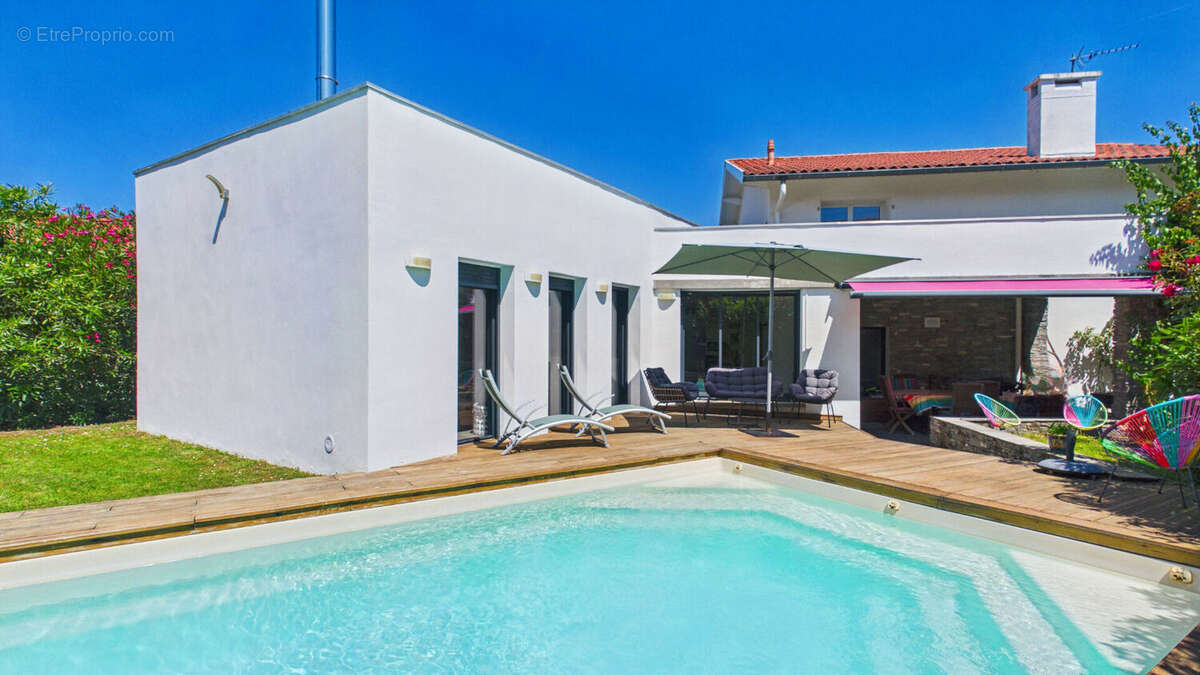 Maison Anglet 6 pièce(s) 180 m2 - photo 8