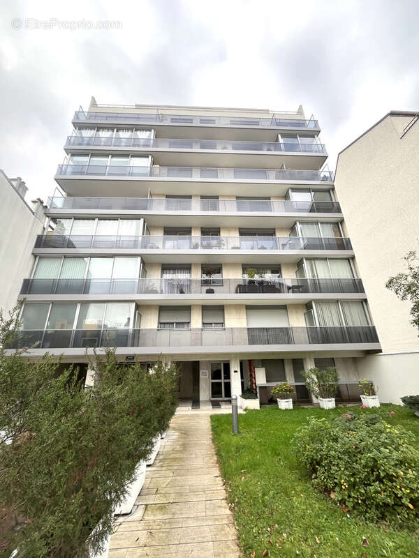 Appartement à BOIS-COLOMBES