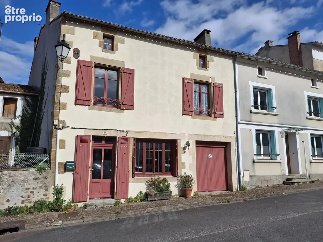 Maison à AVAILLES-LIMOUZINE