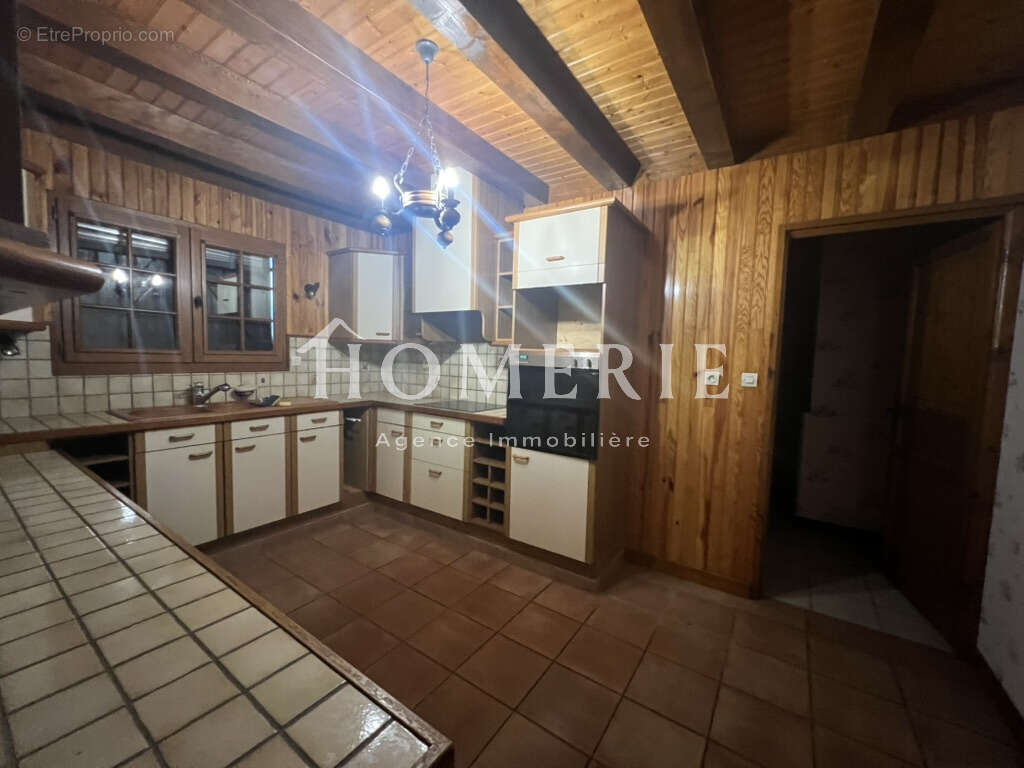 Pavillon de plain-pied avec trois chambres d'une superficie de 114m2 - photo 9