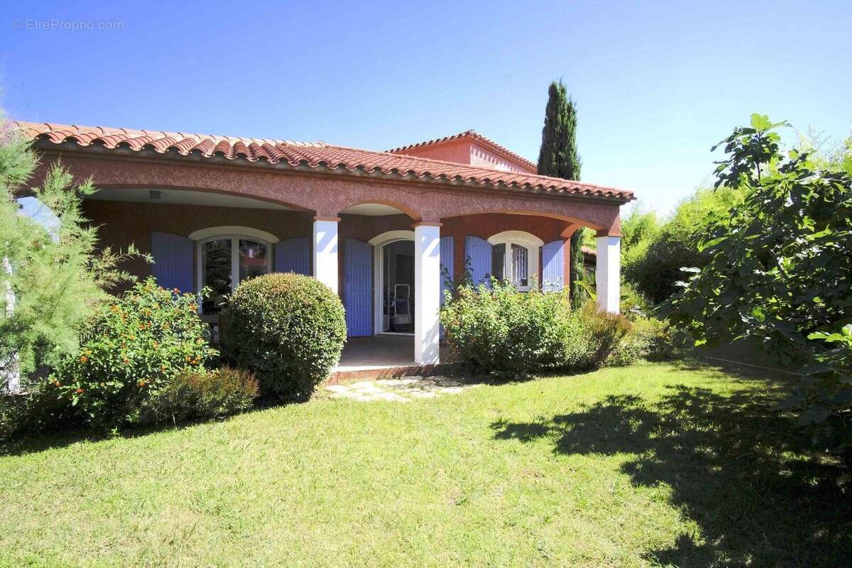 Maison à VILLENEUVE-DE-LA-RAHO