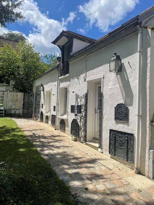 Maison à LOUVECIENNES