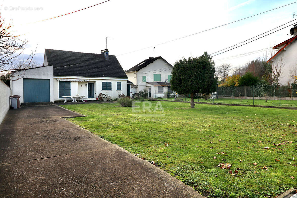 Maison à VILLEPARISIS