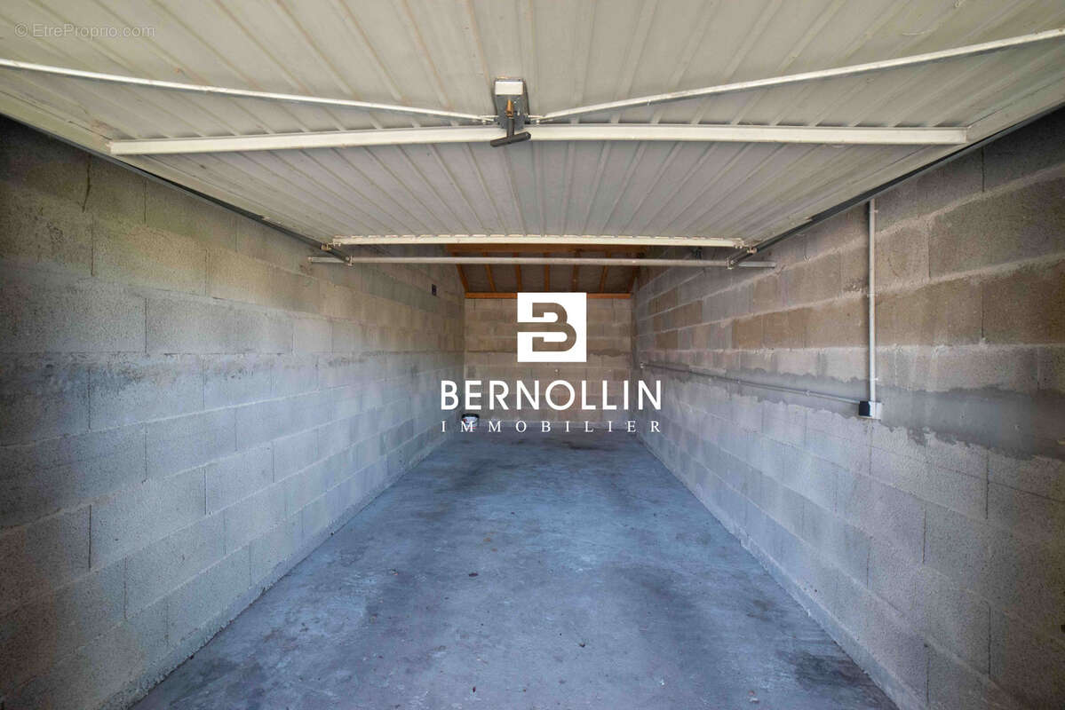 Maison 82 m2, 3 chambres et garage sur terrain de 540 m2 - MONTREVEL EN BRESSE CENTRE - photo 14