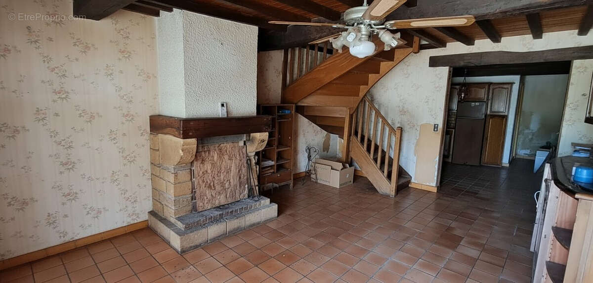 Maison 177 m² à Secheval  - photo 2